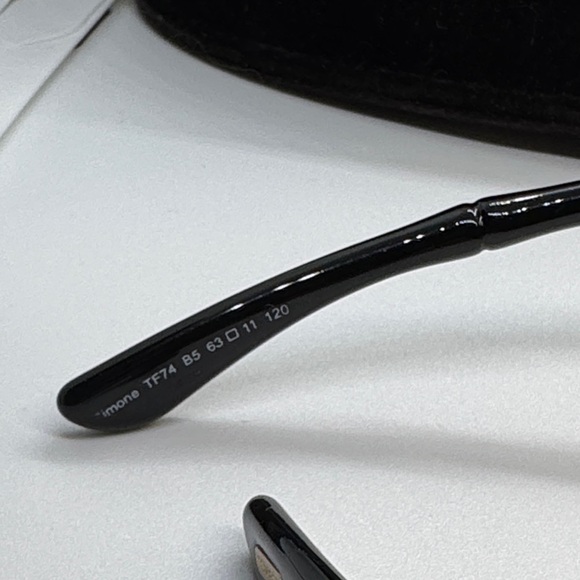 Tom Ford 63MM Butterfly Sunglasses - Picture 8 of 9